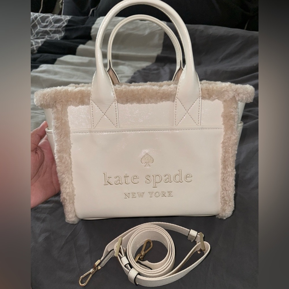 Cream Kate Spade crossbody bag